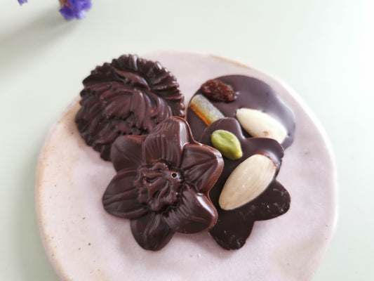 Mendiants Fleurs : Chocolat Noir Dominica 60%